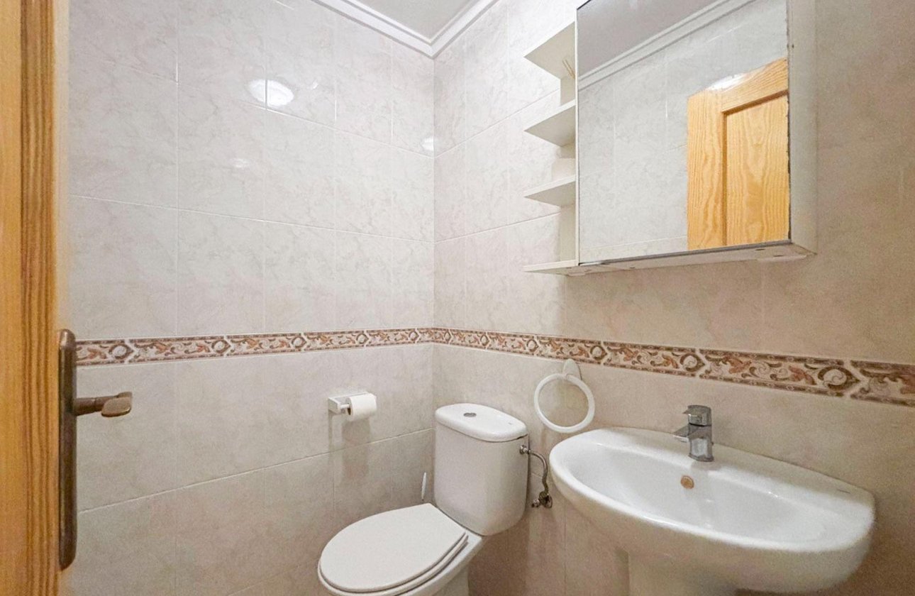 Revente - Appartement -
Torrevieja - Centro