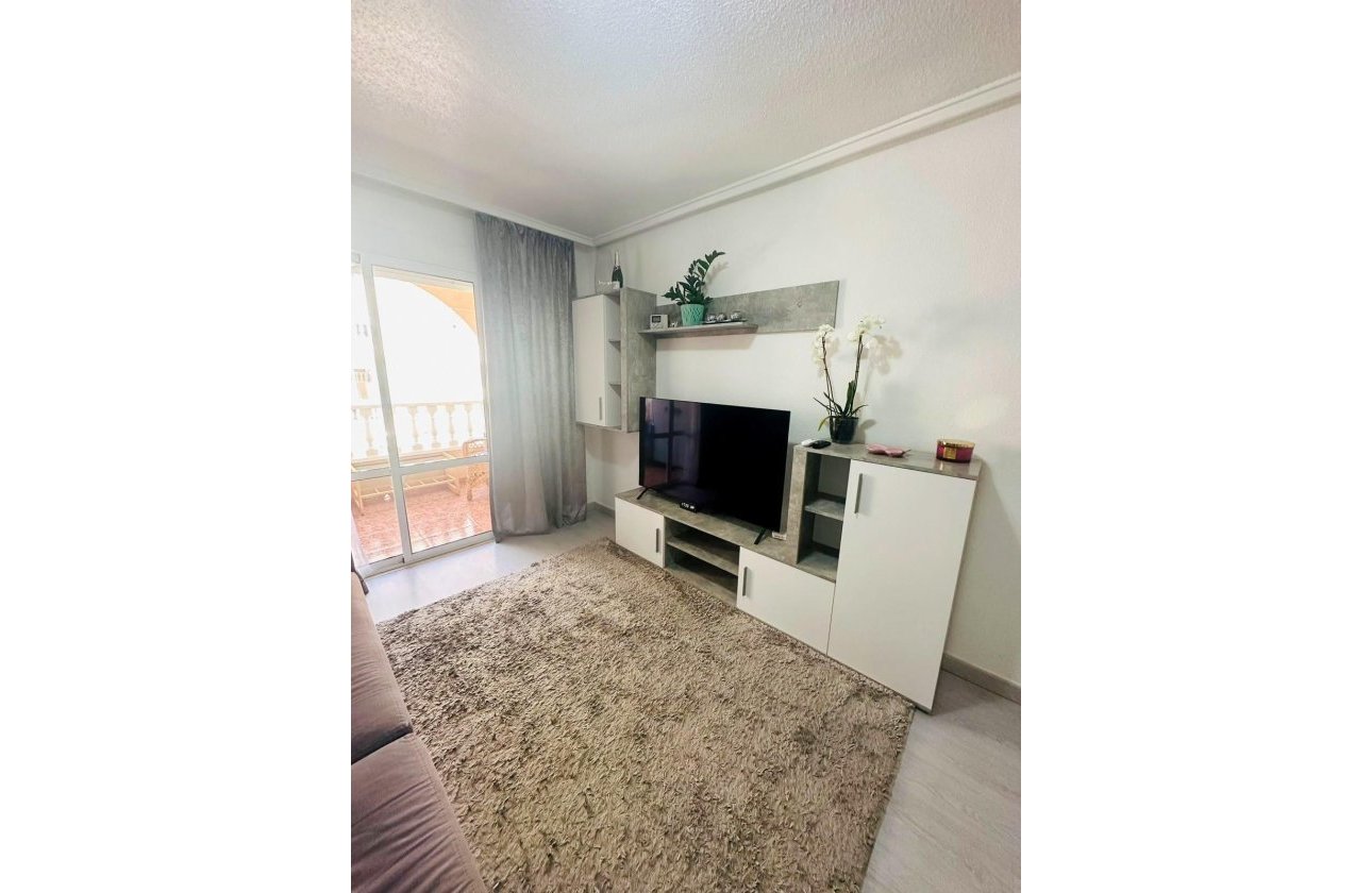 Revente - Appartement -
Torrevieja - Centro