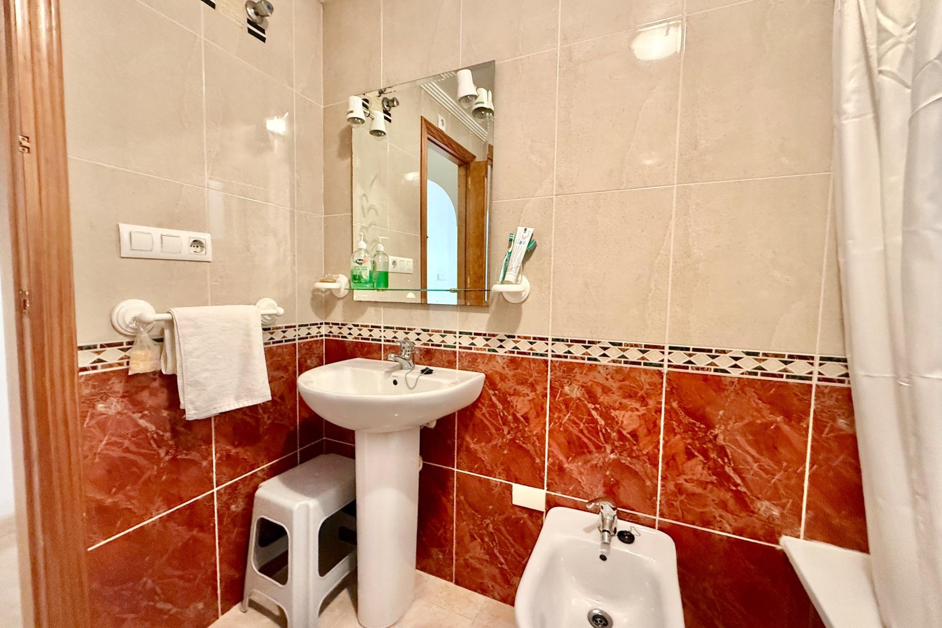Revente - Appartement -
Torrevieja - Centro