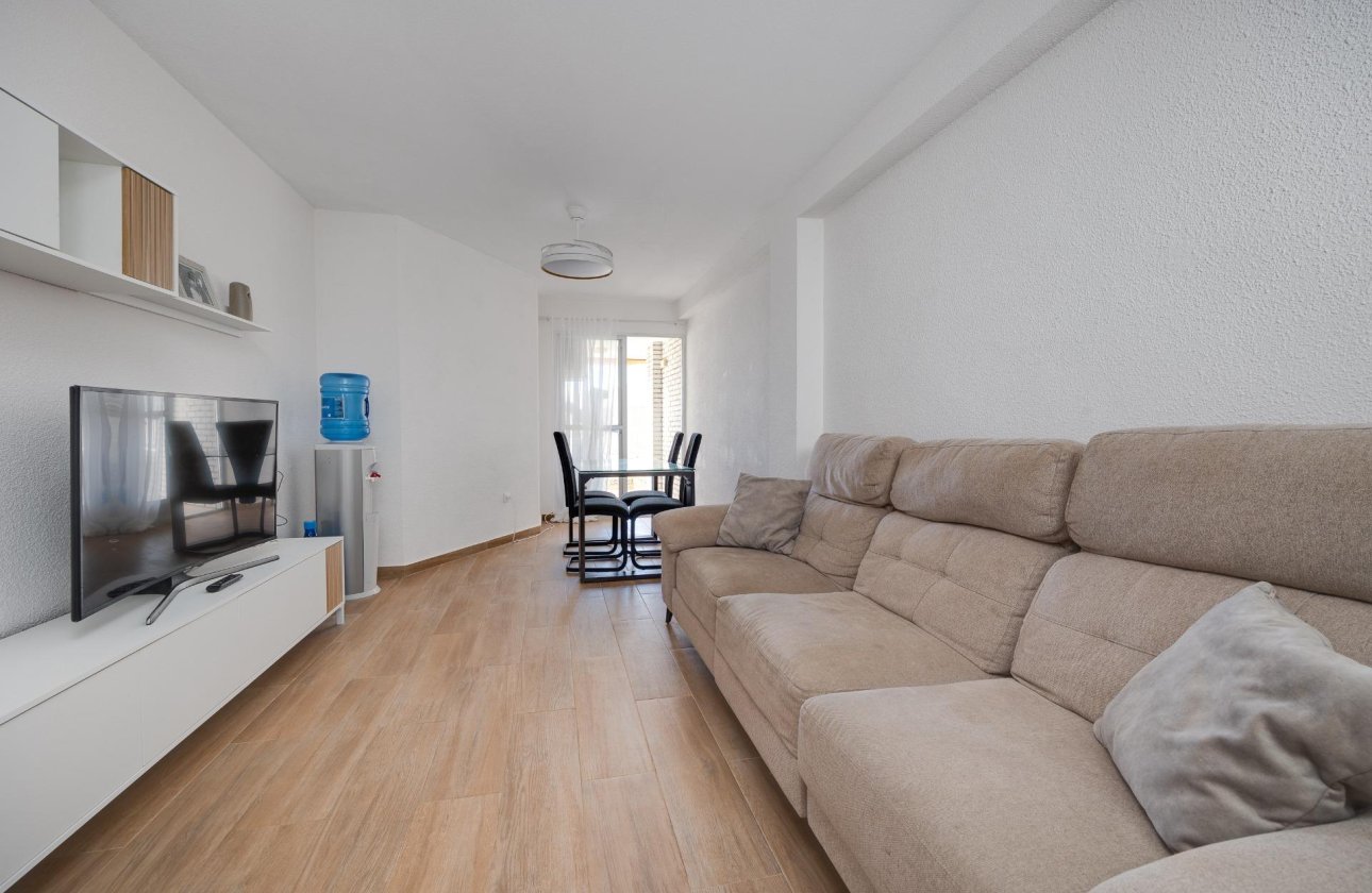 Revente - Appartement -
Torrevieja - Centro