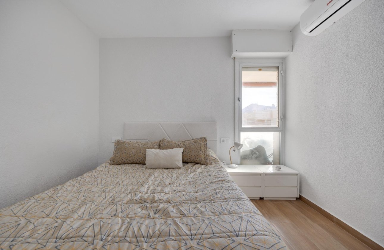 Revente - Appartement -
Torrevieja - Centro