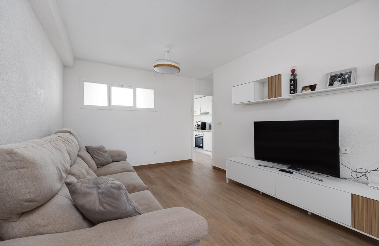 Revente - Appartement -
Torrevieja - Centro