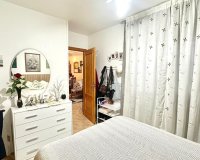 Revente - Appartement -
Torrevieja - Centro