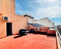 Revente - Appartement -
Torrevieja - Centro