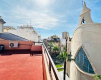 Revente - Appartement -
Torrevieja - Centro