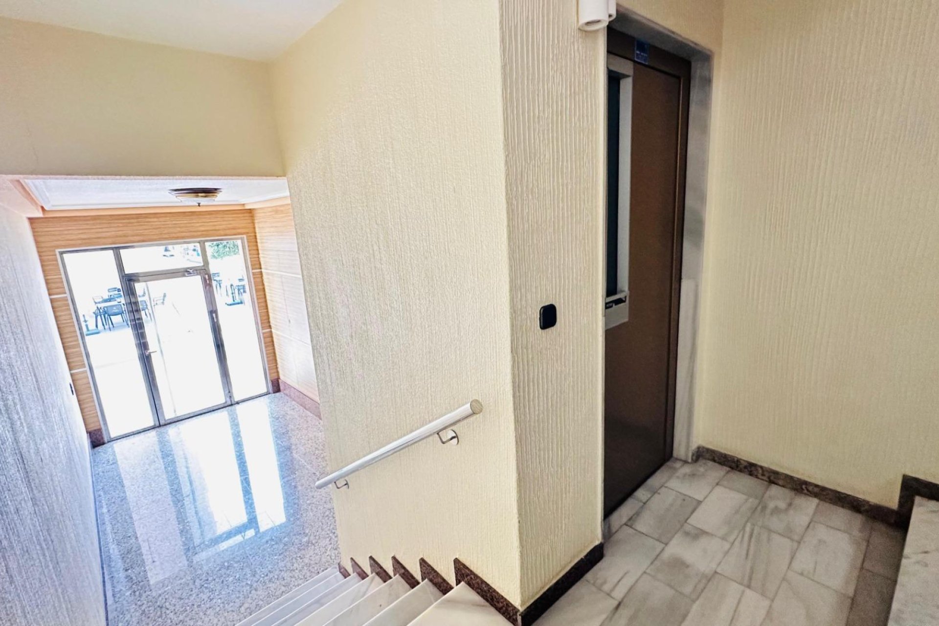 Revente - Appartement -
Torrevieja - Centro