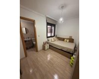 Revente - Appartement -
Torrevieja - Centro