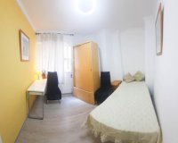 Revente - Appartement -
Torrevieja - Centro