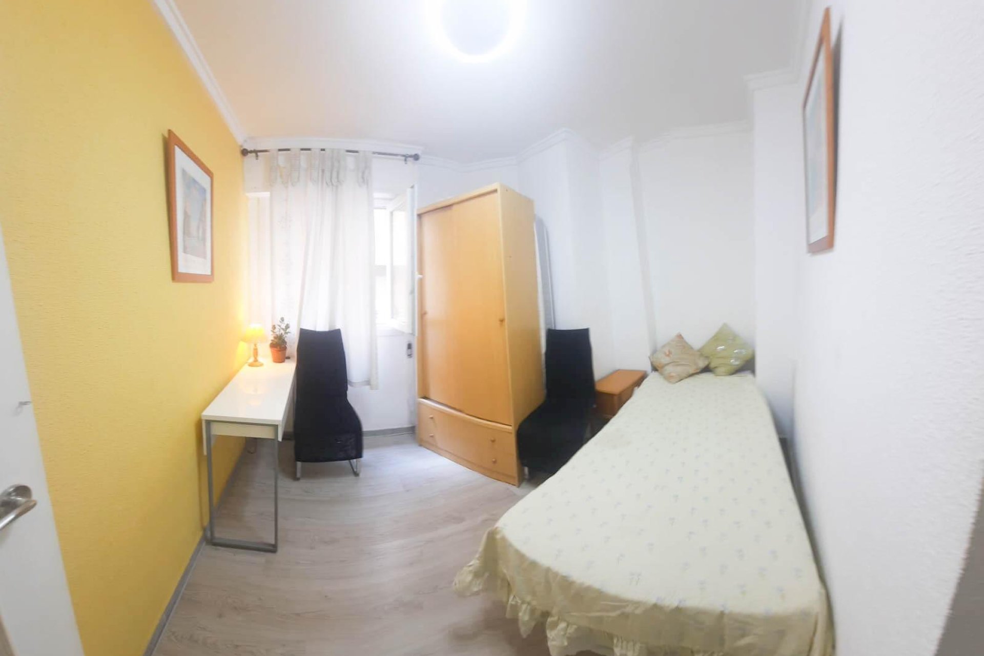 Revente - Appartement -
Torrevieja - Centro