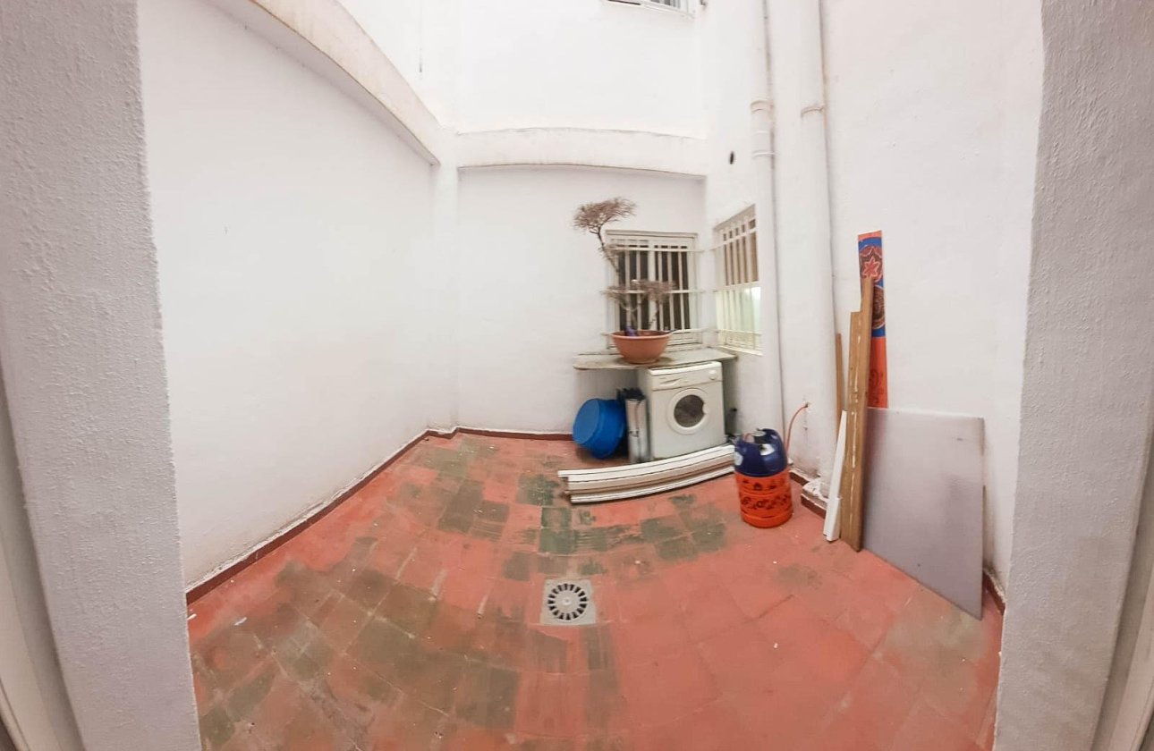 Revente - Appartement -
Torrevieja - Centro