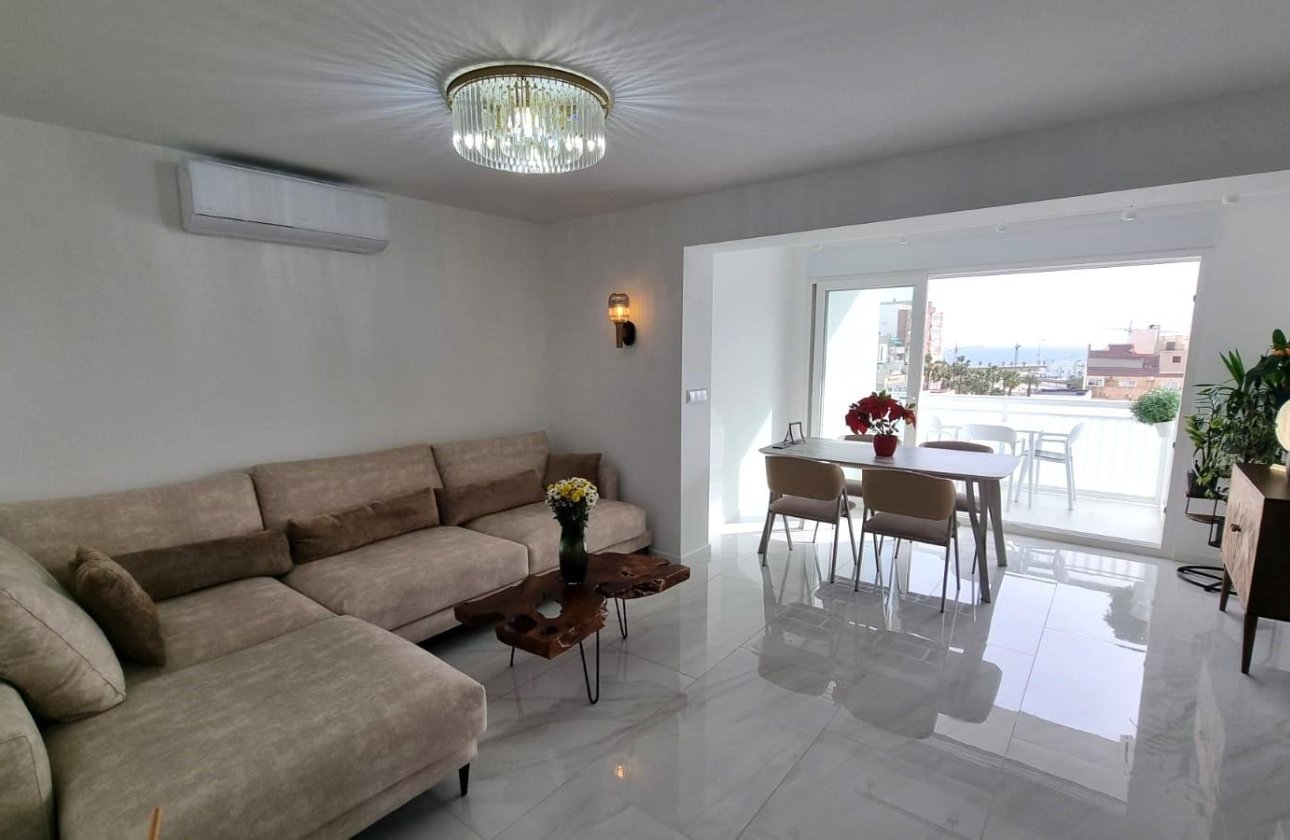Revente - Appartement -
Torrevieja - Centro