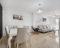 Revente - Appartement -
Torrevieja - Centro