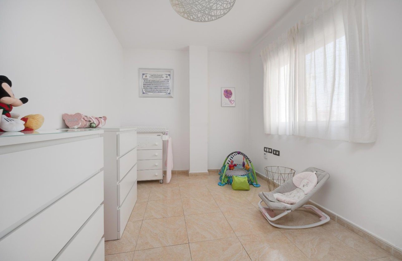 Revente - Appartement -
Torrevieja - Centro