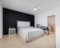 Revente - Appartement -
Torrevieja - Centro