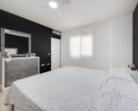 Revente - Appartement -
Torrevieja - Centro