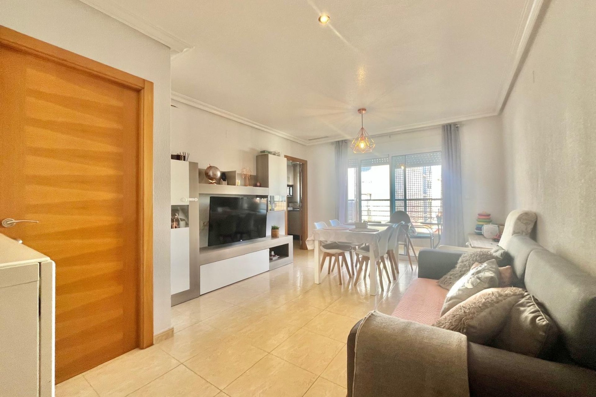 Revente - Appartement -
Torrevieja - Centro