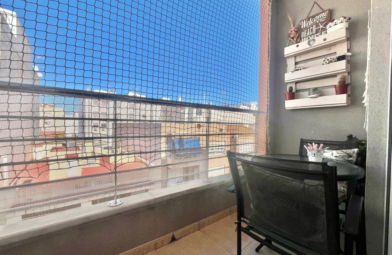 Revente - Appartement -
Torrevieja - Centro