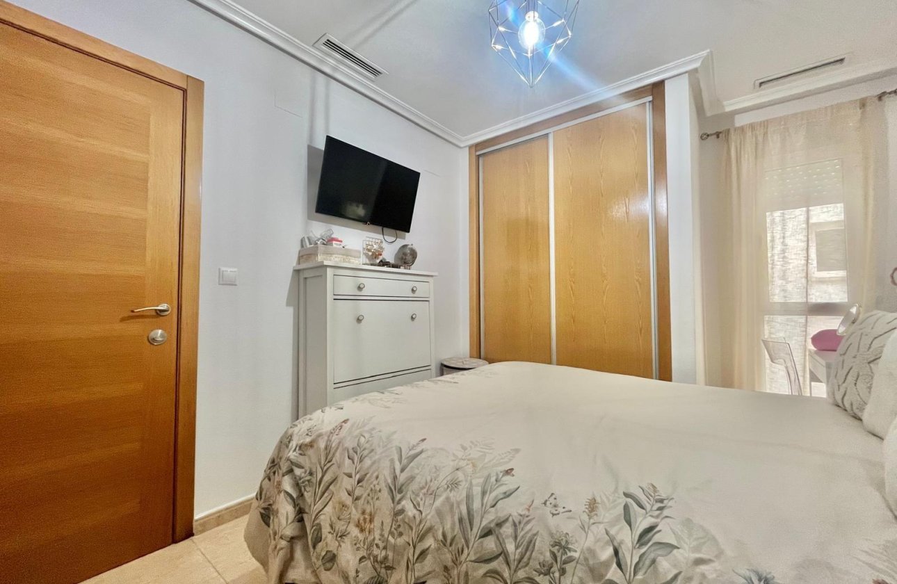 Revente - Appartement -
Torrevieja - Centro