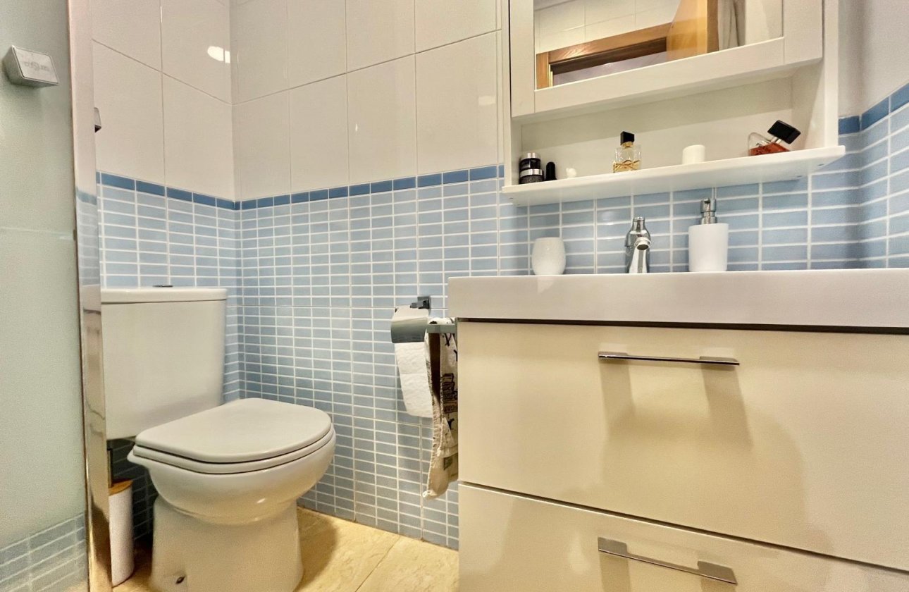 Revente - Appartement -
Torrevieja - Centro