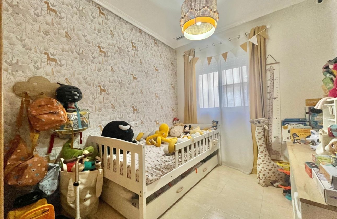 Revente - Appartement -
Torrevieja - Centro