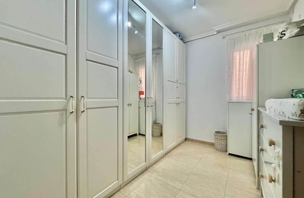 Revente - Appartement -
Torrevieja - Centro