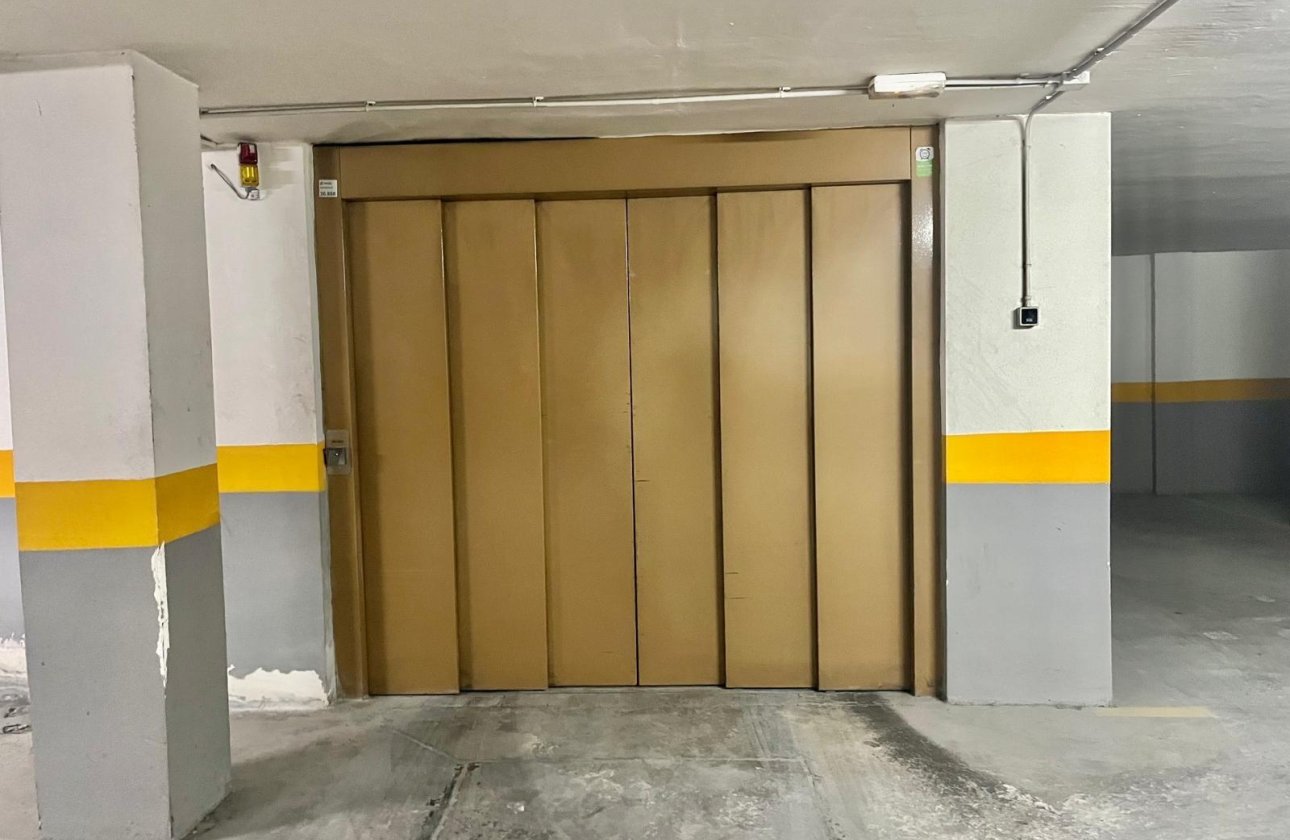 Revente - Appartement -
Torrevieja - Centro