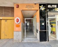 Revente - Appartement -
Torrevieja - Centro