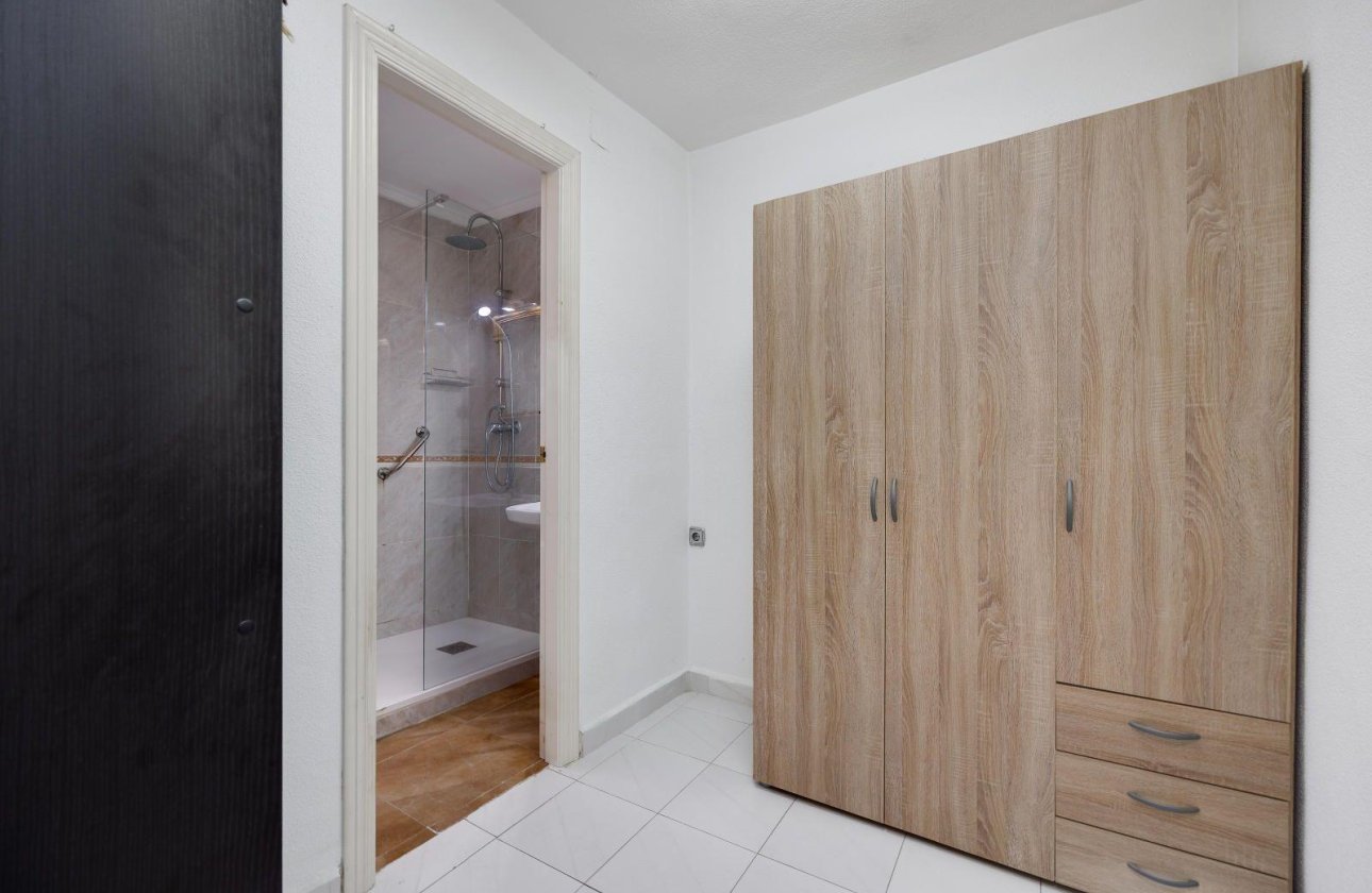 Revente - Appartement -
Torrevieja - Centro