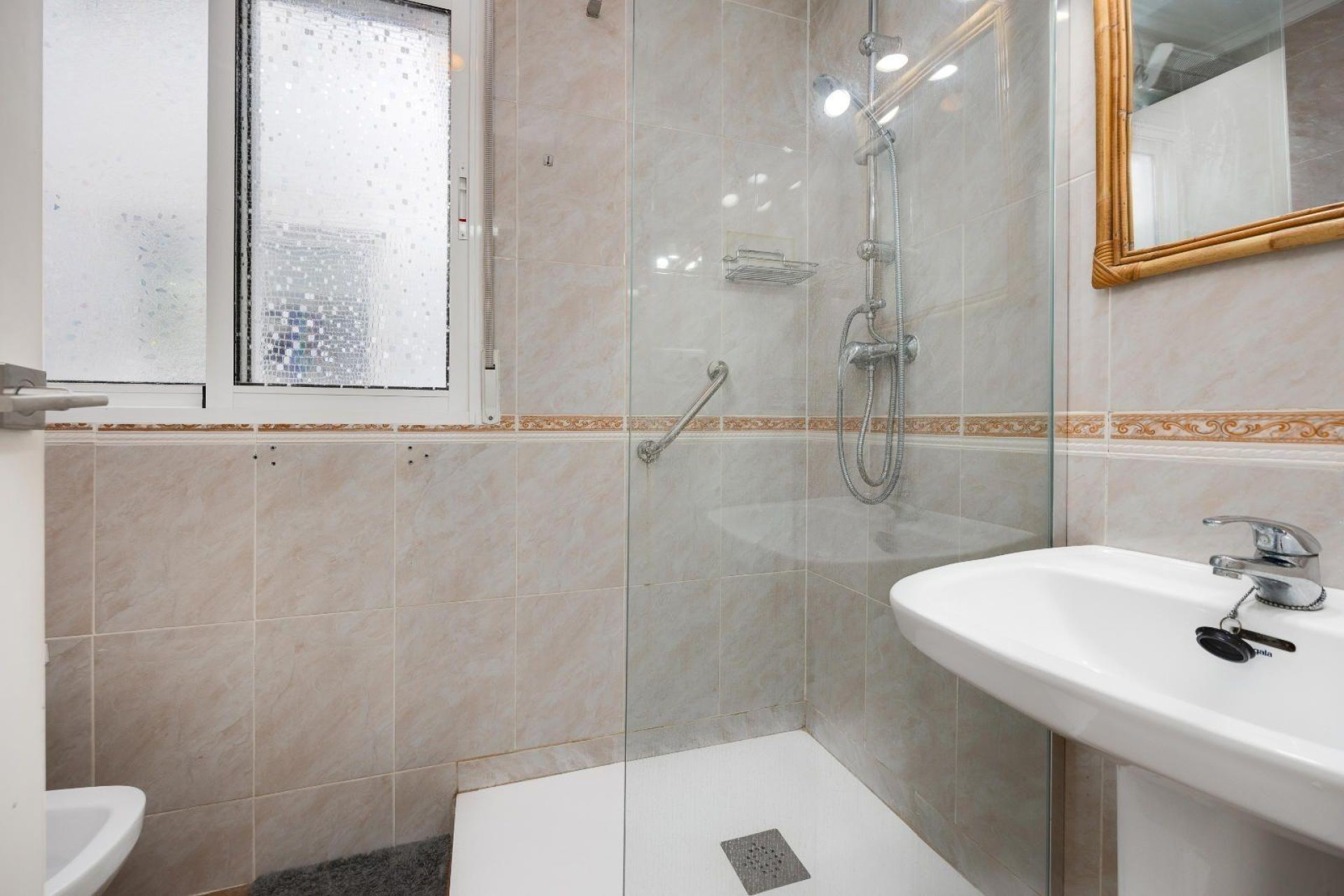 Revente - Appartement -
Torrevieja - Centro