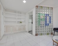 Revente - Appartement -
Torrevieja - Centro