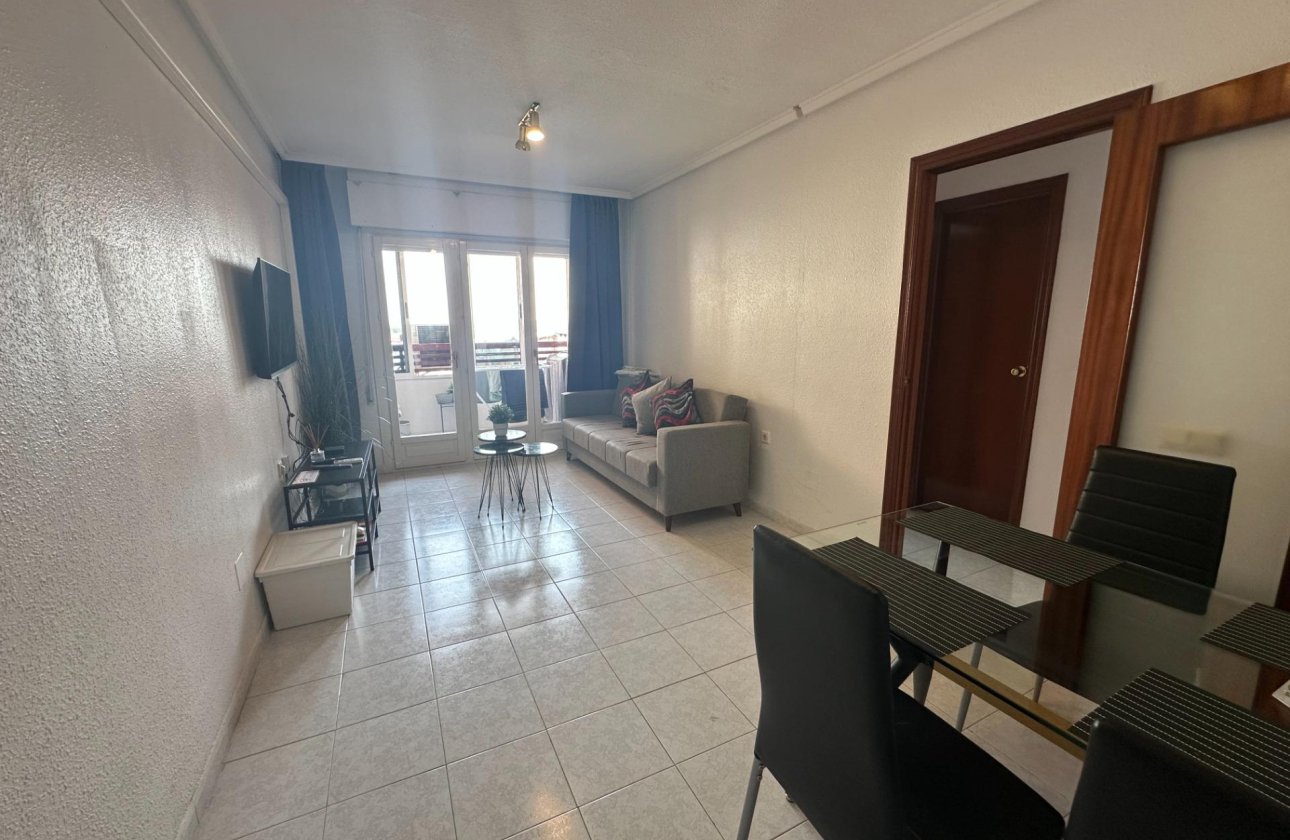 Revente - Appartement -
Torrevieja - Centro