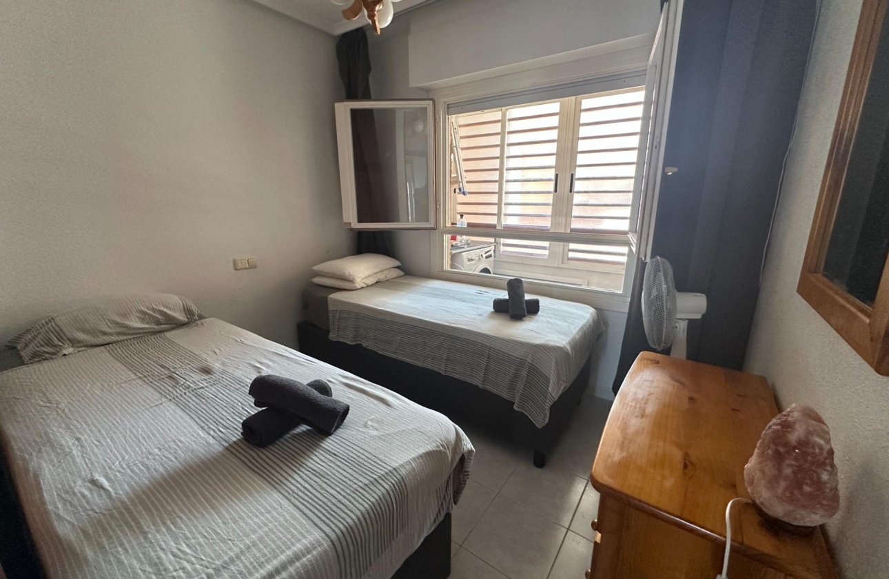 Revente - Appartement -
Torrevieja - Centro