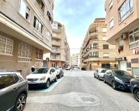 Revente - Appartement -
Torrevieja - Centro