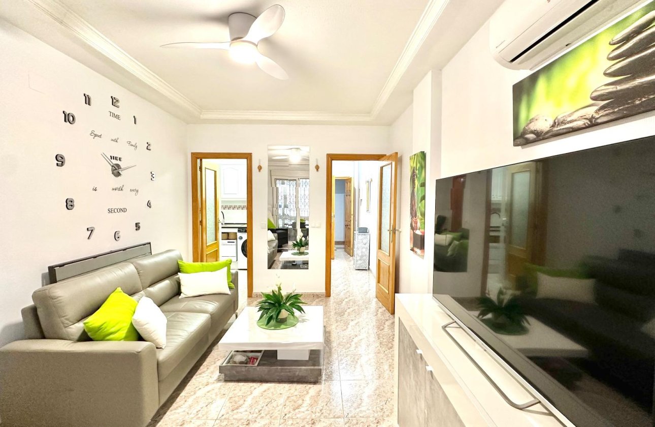 Revente - Appartement -
Torrevieja - Centro