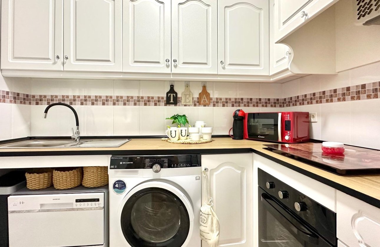 Revente - Appartement -
Torrevieja - Centro