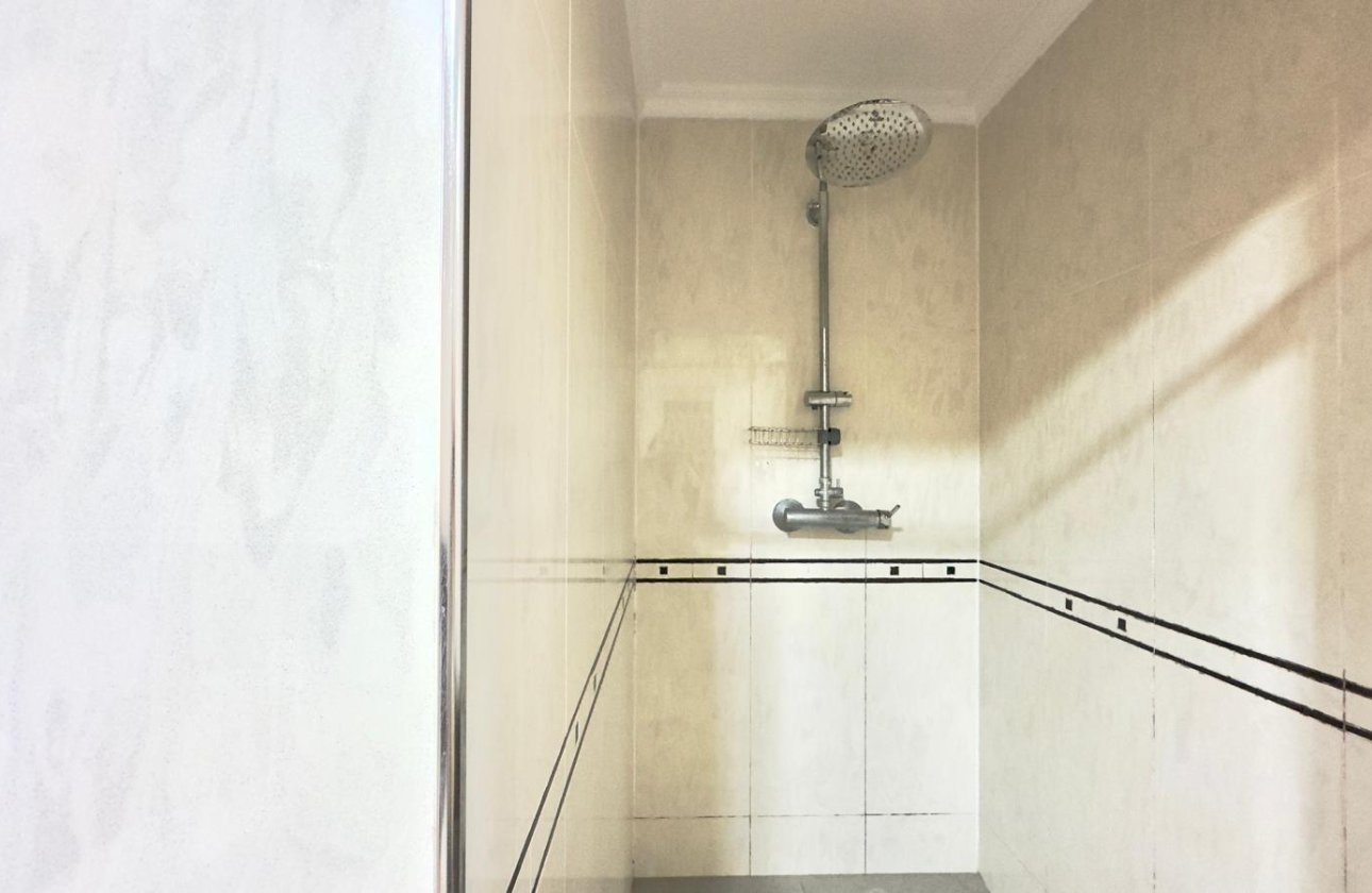 Revente - Appartement -
Torrevieja - Centro