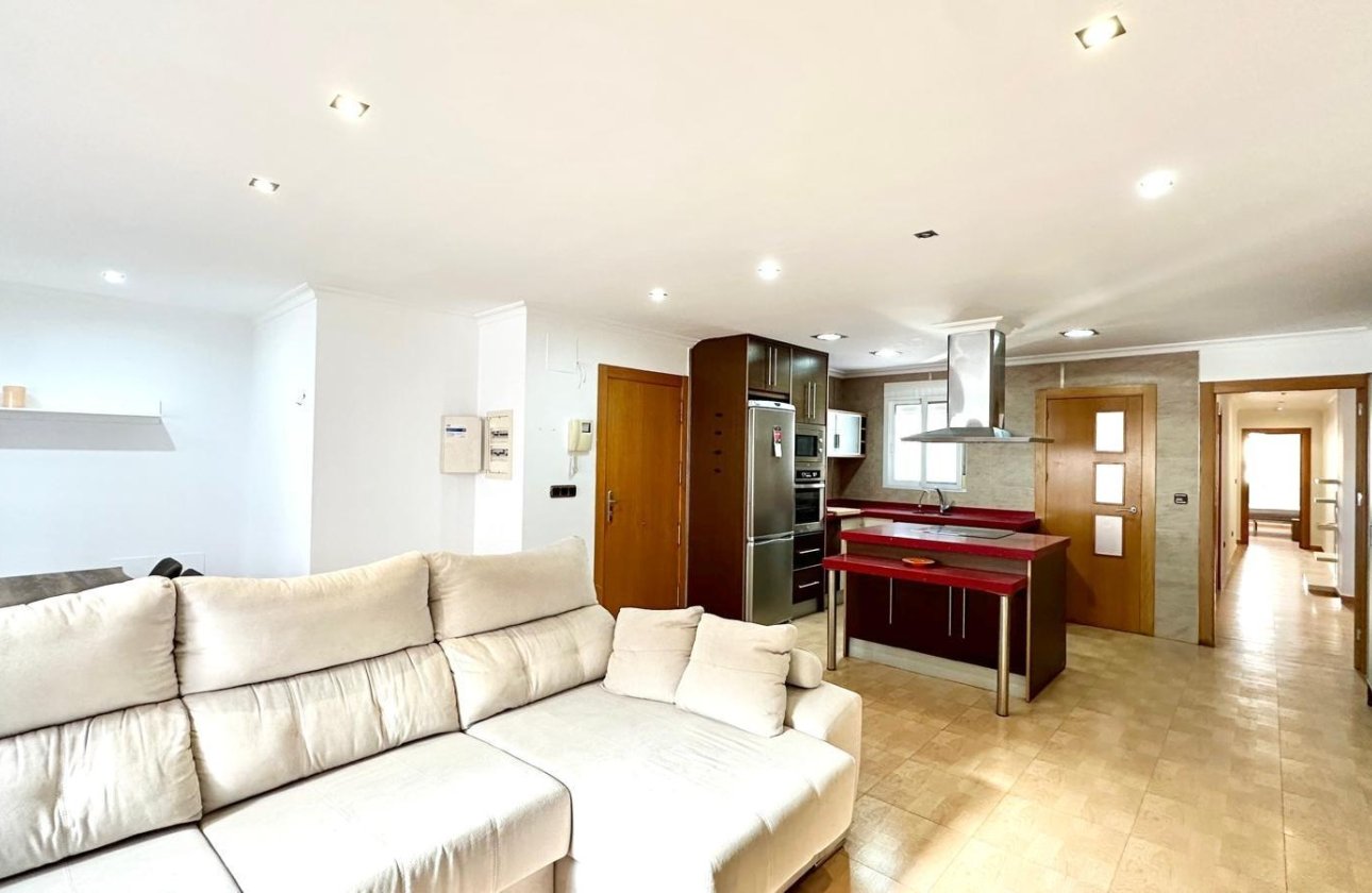 Revente - Appartement -
Torrevieja - Centro