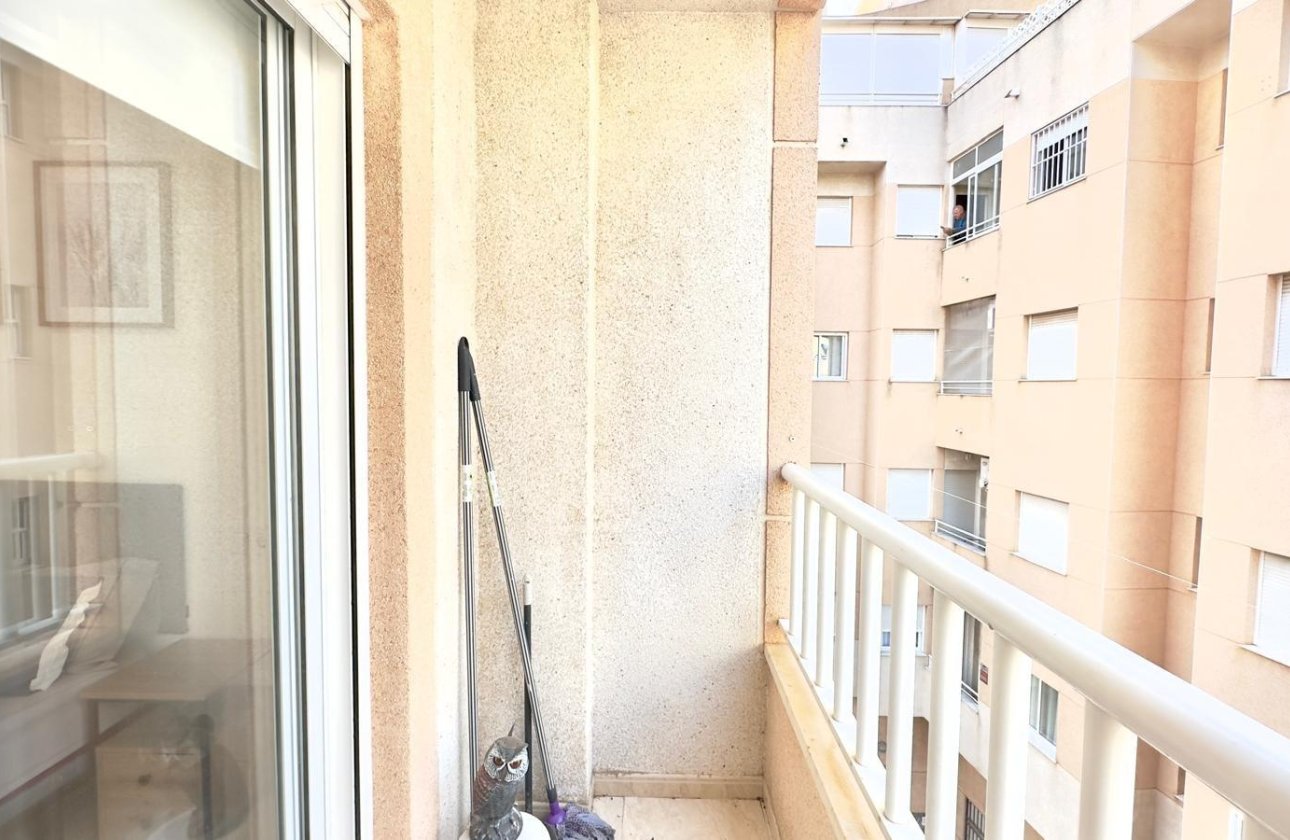 Revente - Appartement -
Torrevieja - Centro