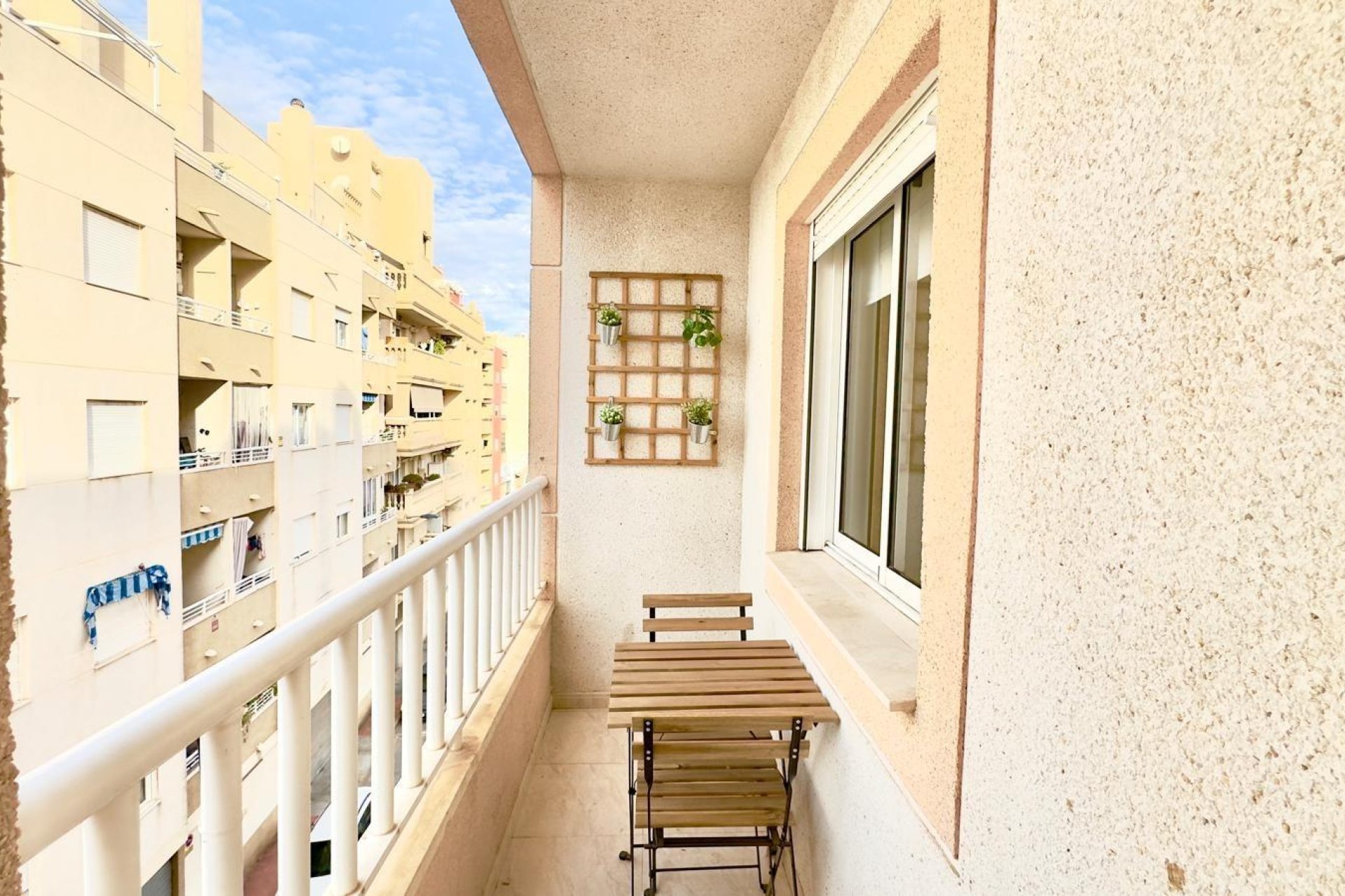 Revente - Appartement -
Torrevieja - Centro