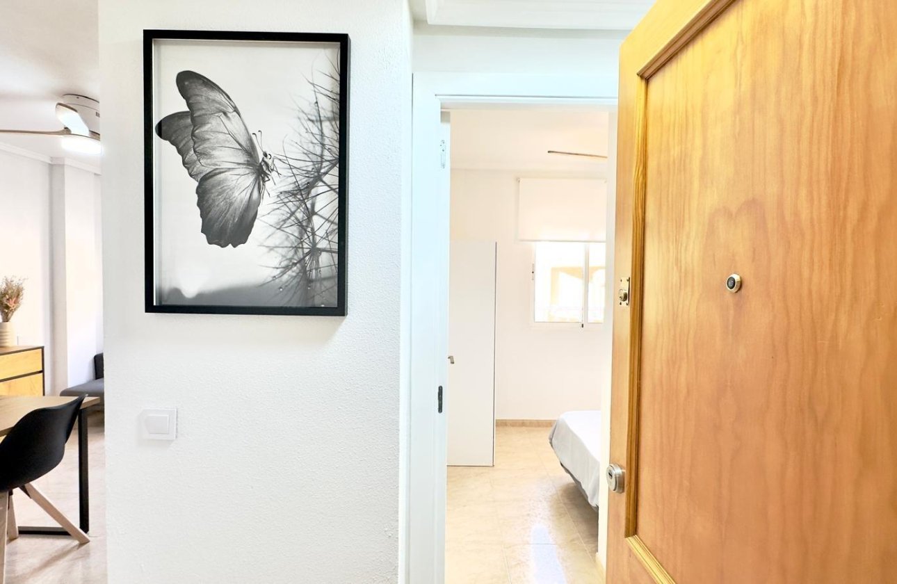 Revente - Appartement -
Torrevieja - Centro