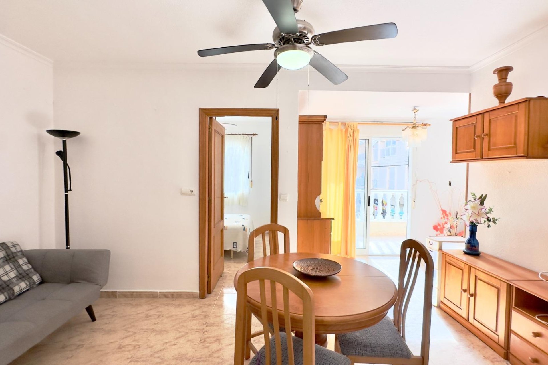 Revente - Appartement -
Torrevieja - Centro