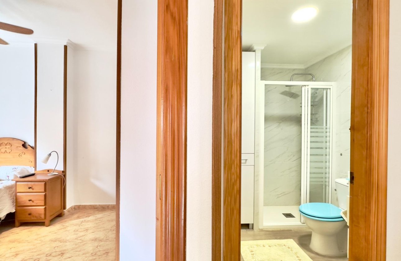 Revente - Appartement -
Torrevieja - Centro