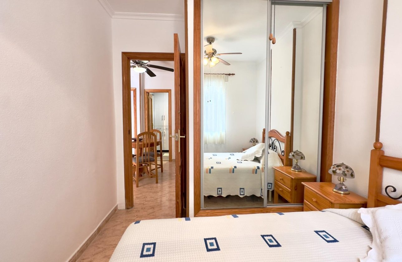 Revente - Appartement -
Torrevieja - Centro