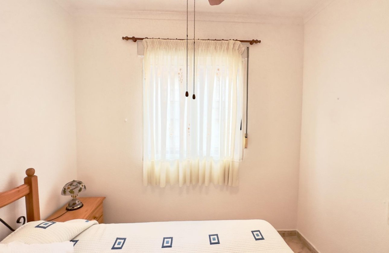 Revente - Appartement -
Torrevieja - Centro