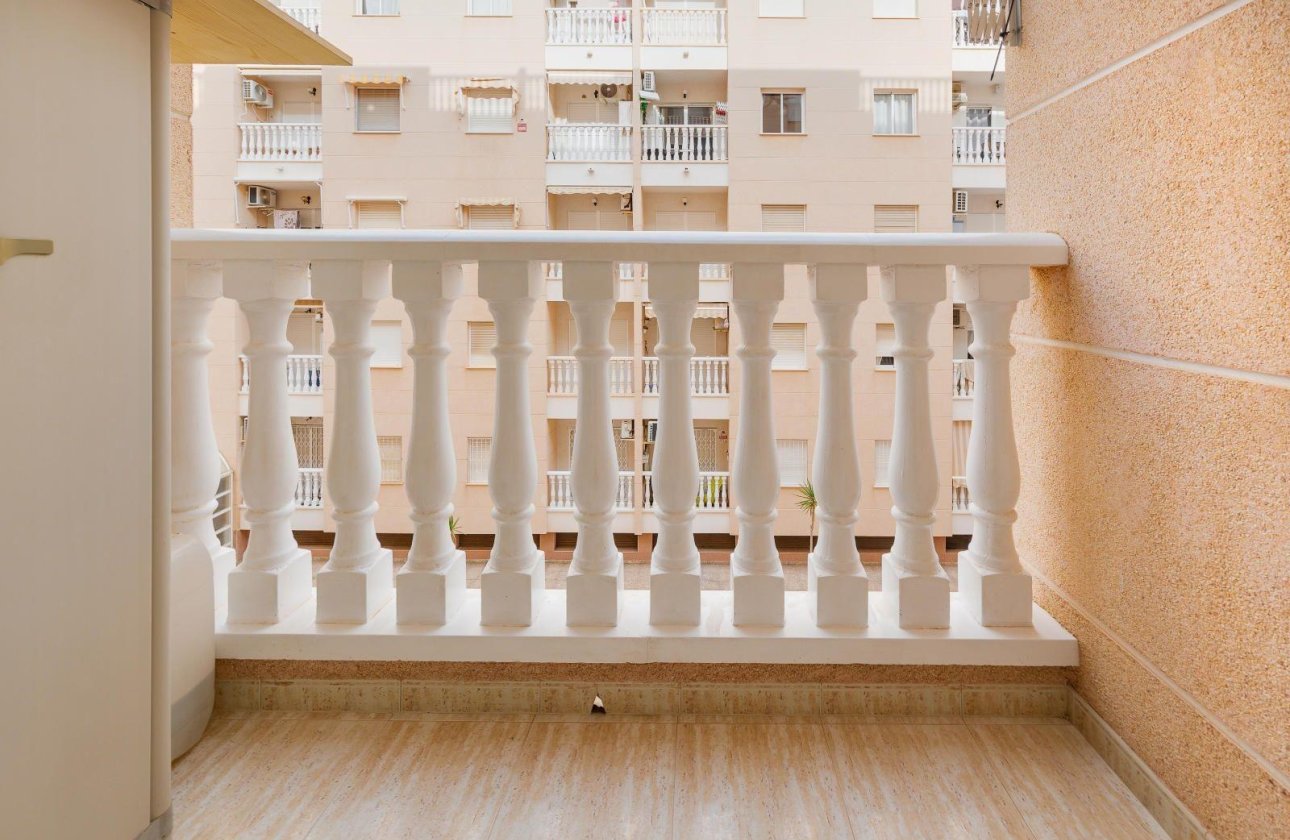 Revente - Appartement -
Torrevieja - Centro