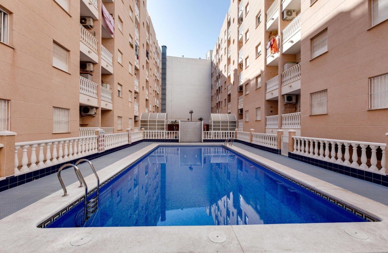 Revente - Appartement -
Torrevieja - Centro