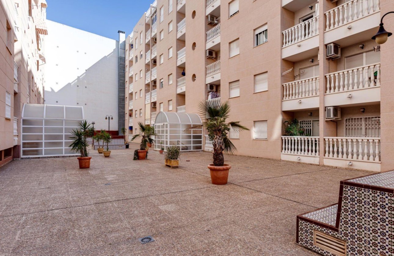 Revente - Appartement -
Torrevieja - Centro