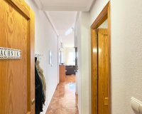 Revente - Appartement -
Torrevieja - Centro
