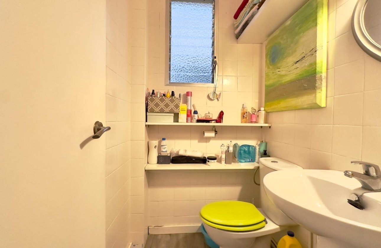 Revente - Appartement -
Torrevieja - Centro