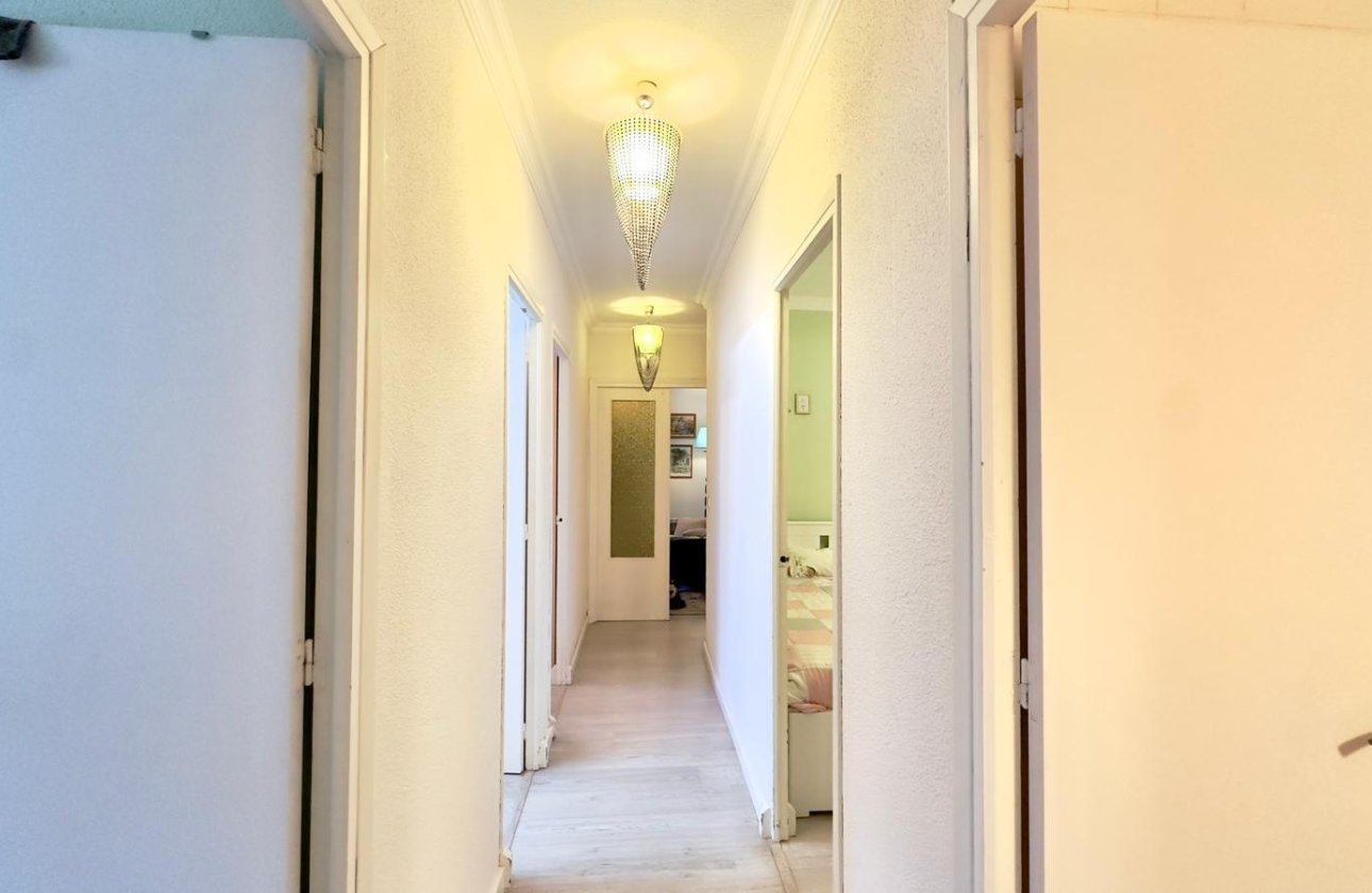 Revente - Appartement -
Torrevieja - Centro